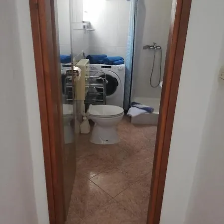 Eti *