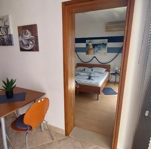 Eti Apartamento *