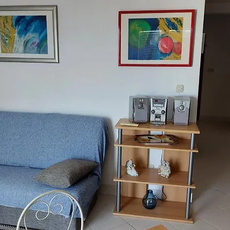 Apartment Eti Bol