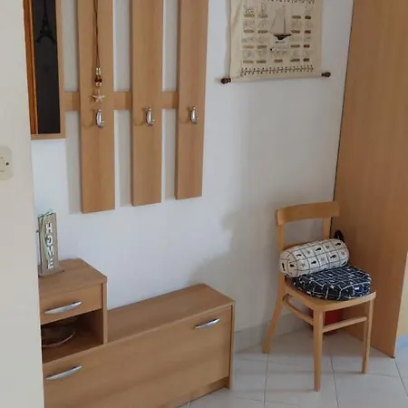 Apartment Eti *