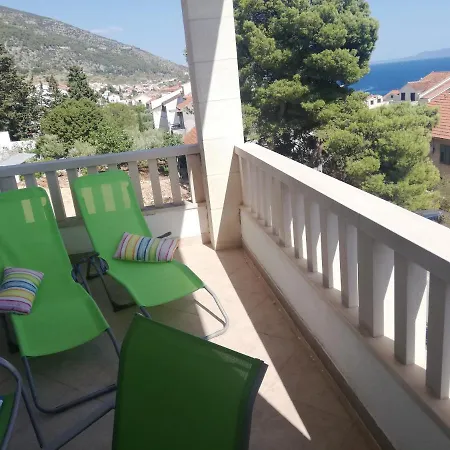 Eti Apartment *